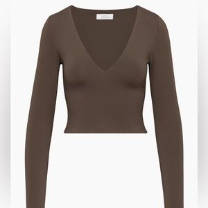 Aritzia BNWOT Contour V-Neck Longsleeve Size Small